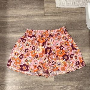 🌸3/$15🌸 Floral Women's Shorts - Size Large